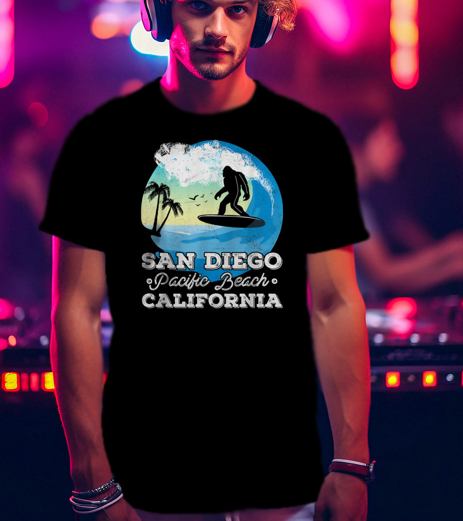 San Diego Pacific Beach California Bigfoot Surfer Adventure Scene T-Shirt