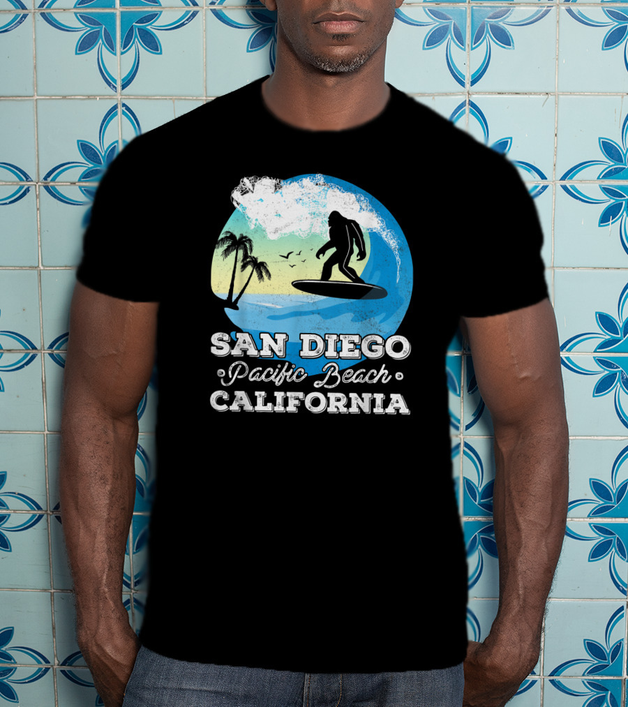 San Diego Pacific Beach California Bigfoot Surfer Adventure Scene T-Shirt