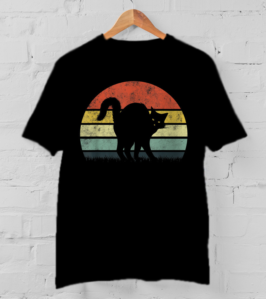 Vintage Retro Scary Black Cat Silhouette Sunset T-Shirt