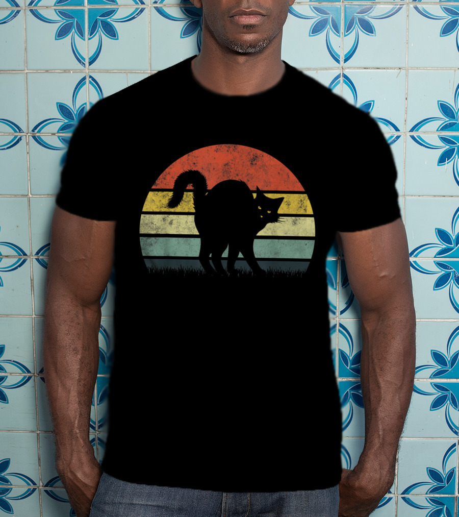 Vintage Retro Scary Black Cat Silhouette Sunset T-Shirt