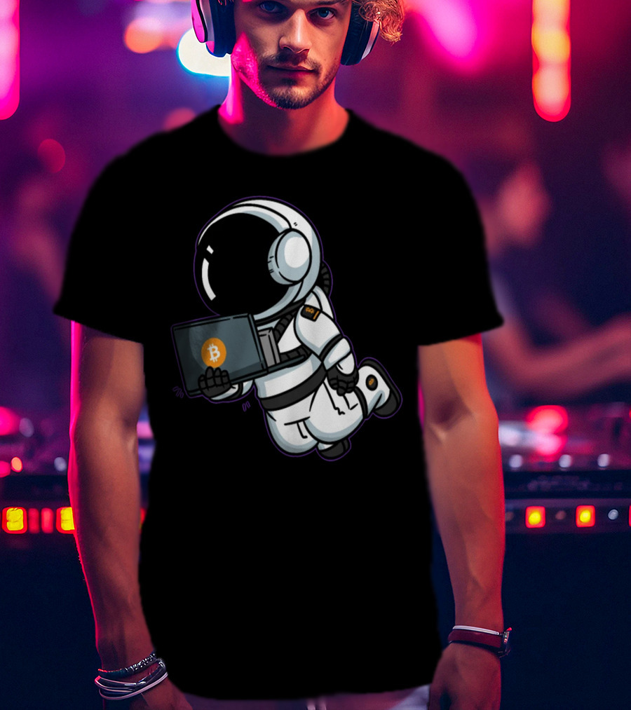 Astronaut Bitcoin To The Moon Crypto Adventure T-Shirt