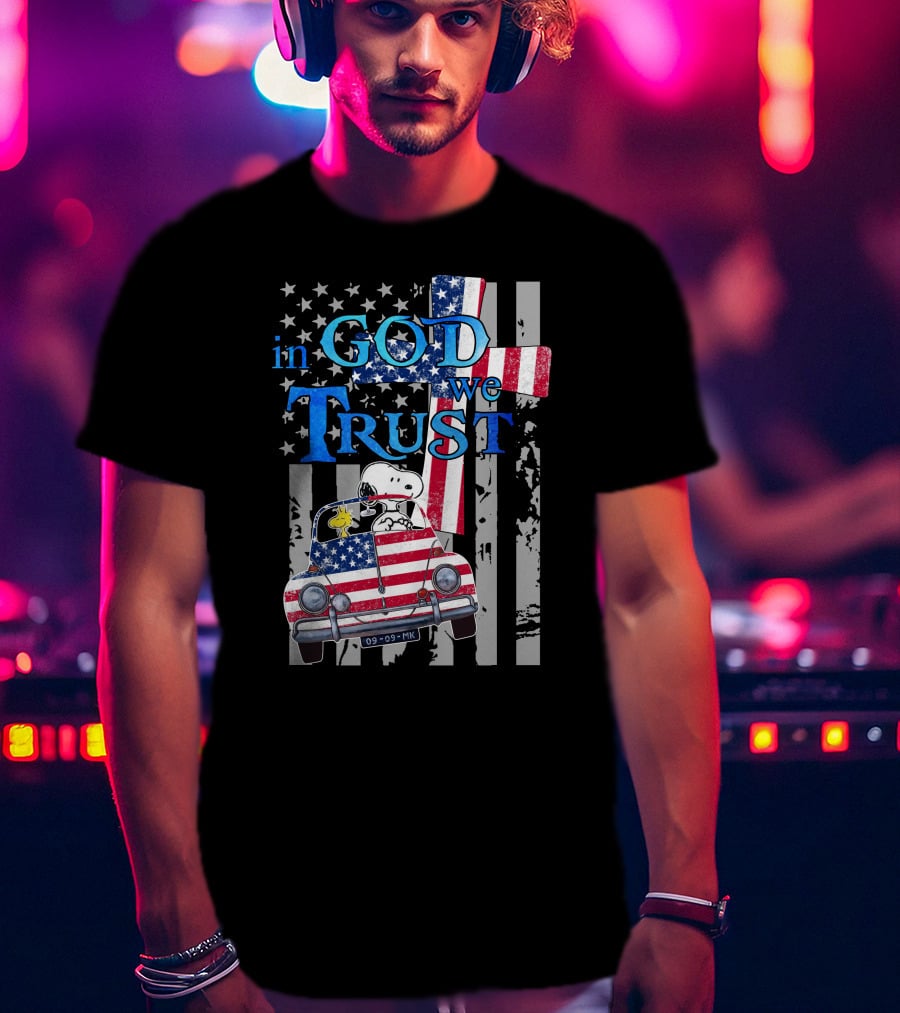 In God We Trust Snoopy Woodstock American Flag Car Patriot T-Shirt