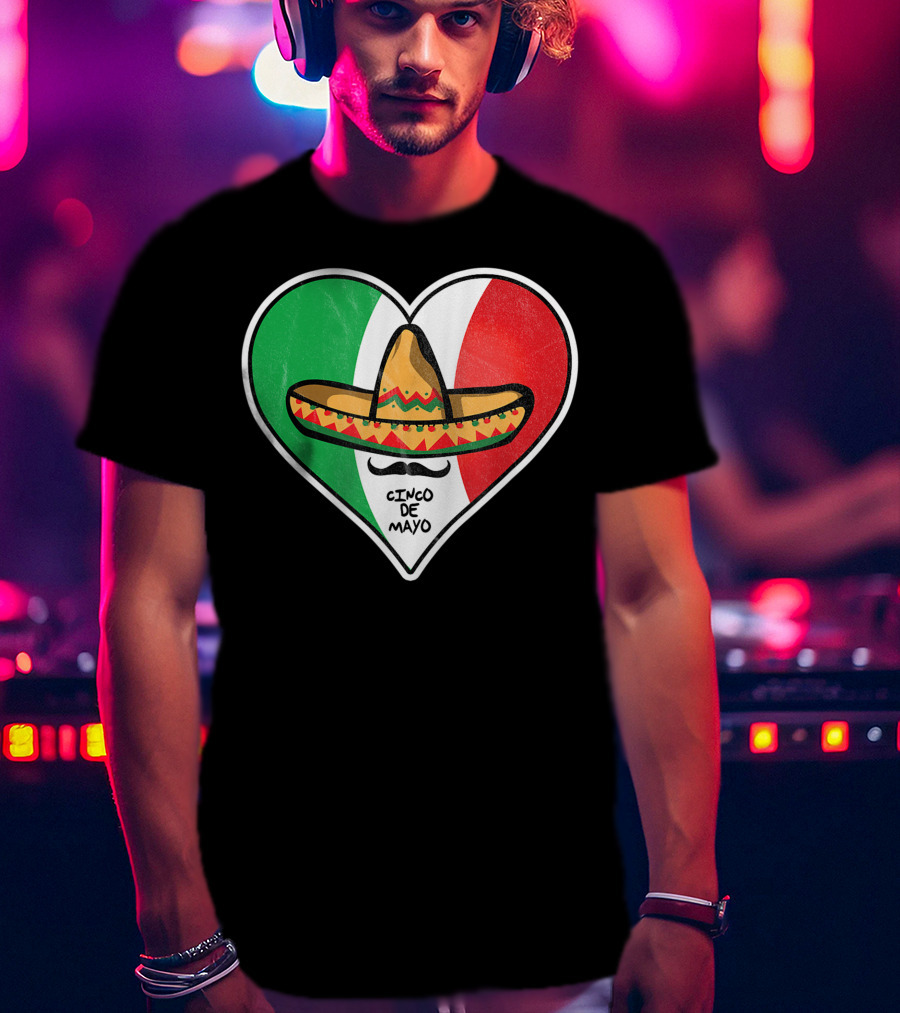 Cinco De Mayo Vintage Sombrero Heart Mexican Flag T-Shirt