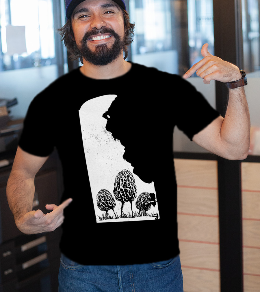 Delaware Morel Mushroom Hunting Foraging Shrooming Hunter Exploration T-Shirt