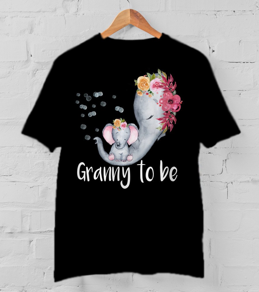 Granny To Be Elephant Baby Shower Floral For Girl T-Shirt