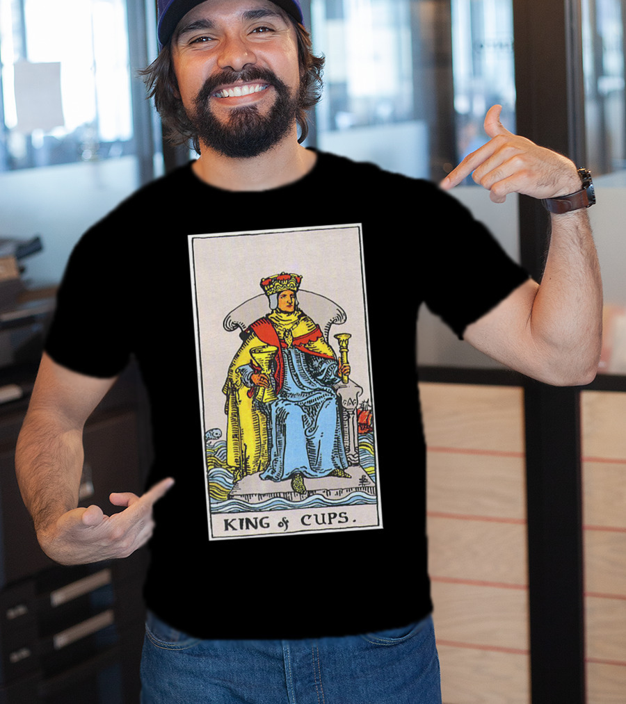 King Of Cups Tarot Card Ruler Element Water Symbolism T-Shirt