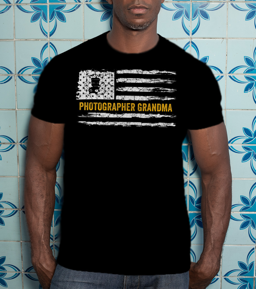Photographer Grandma Vintage USA Flag Photography T-Shirt