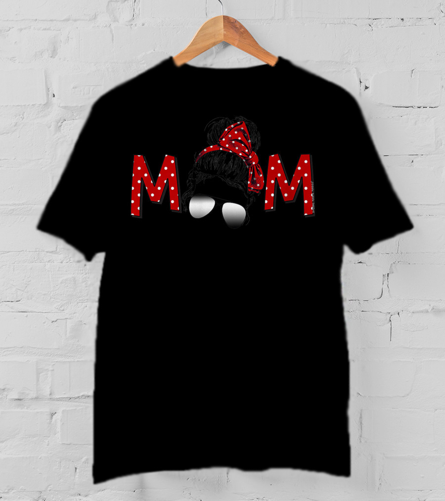Cute Mom Red Polka Dots Sunglasses Messy Bun T-Shirt