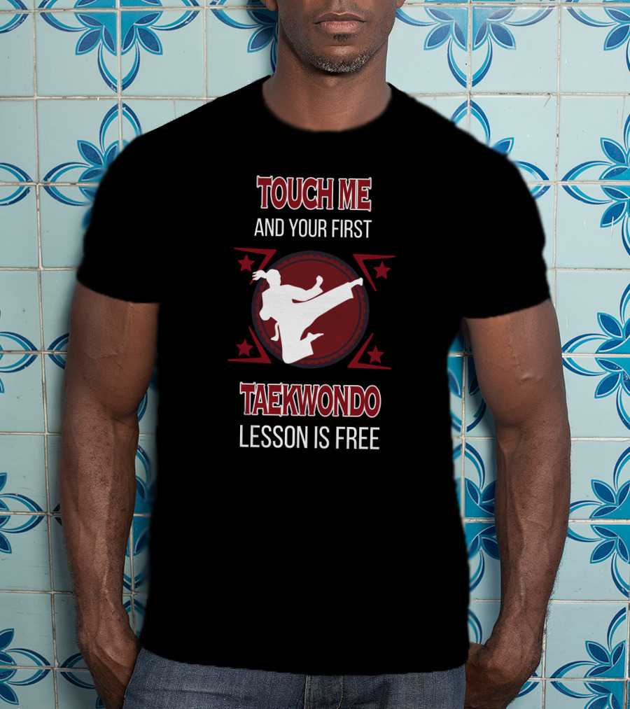 Touch ME Taekwondo Kicking Star Motif T-Shirt