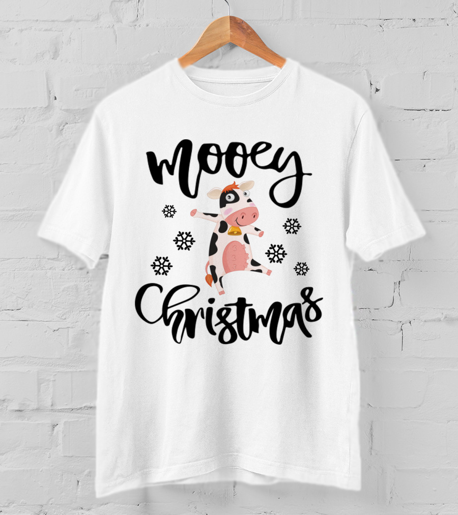 Mooey Christmas Funny Cows Dancing With Snowflakes Holiday Cow T-Shirt