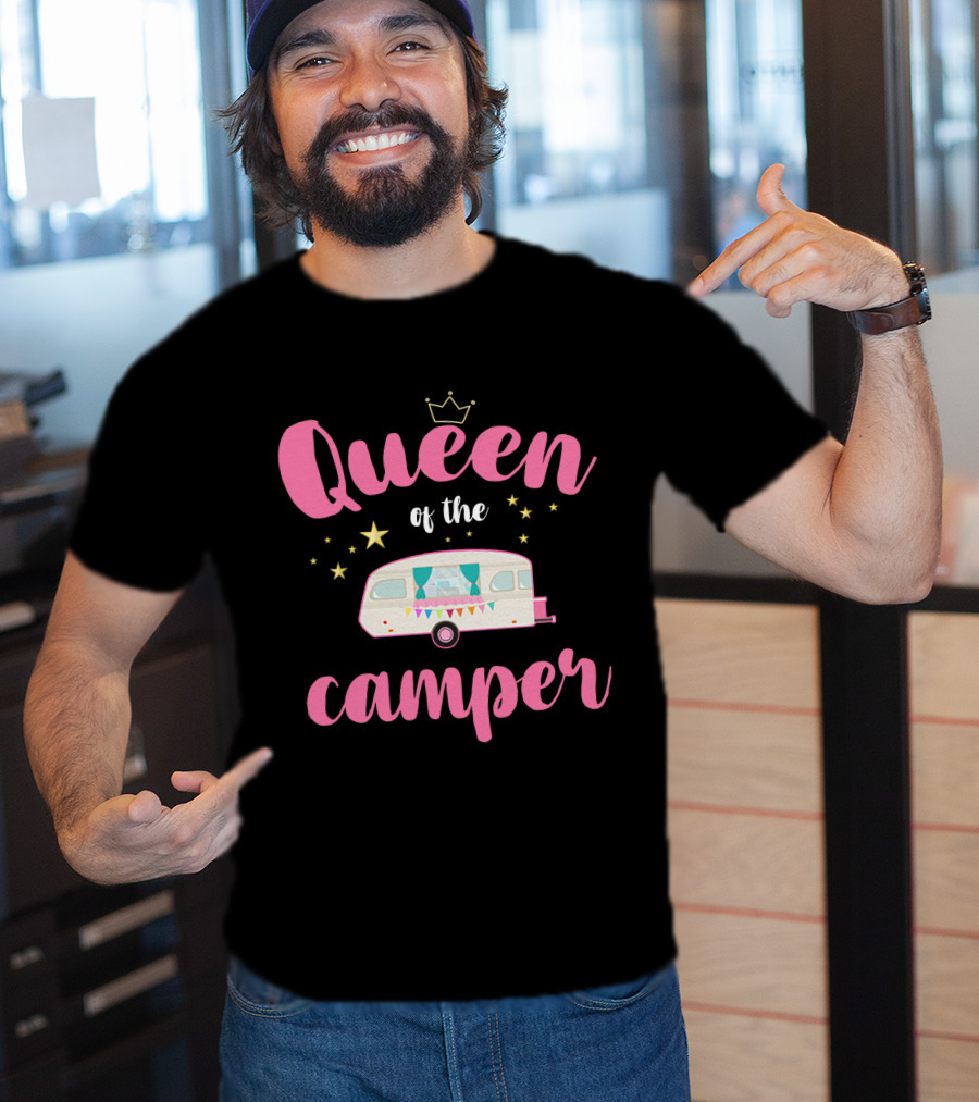 Queen Of The Camper With Crown And Star Accented Vintage Caravan T-Shirt