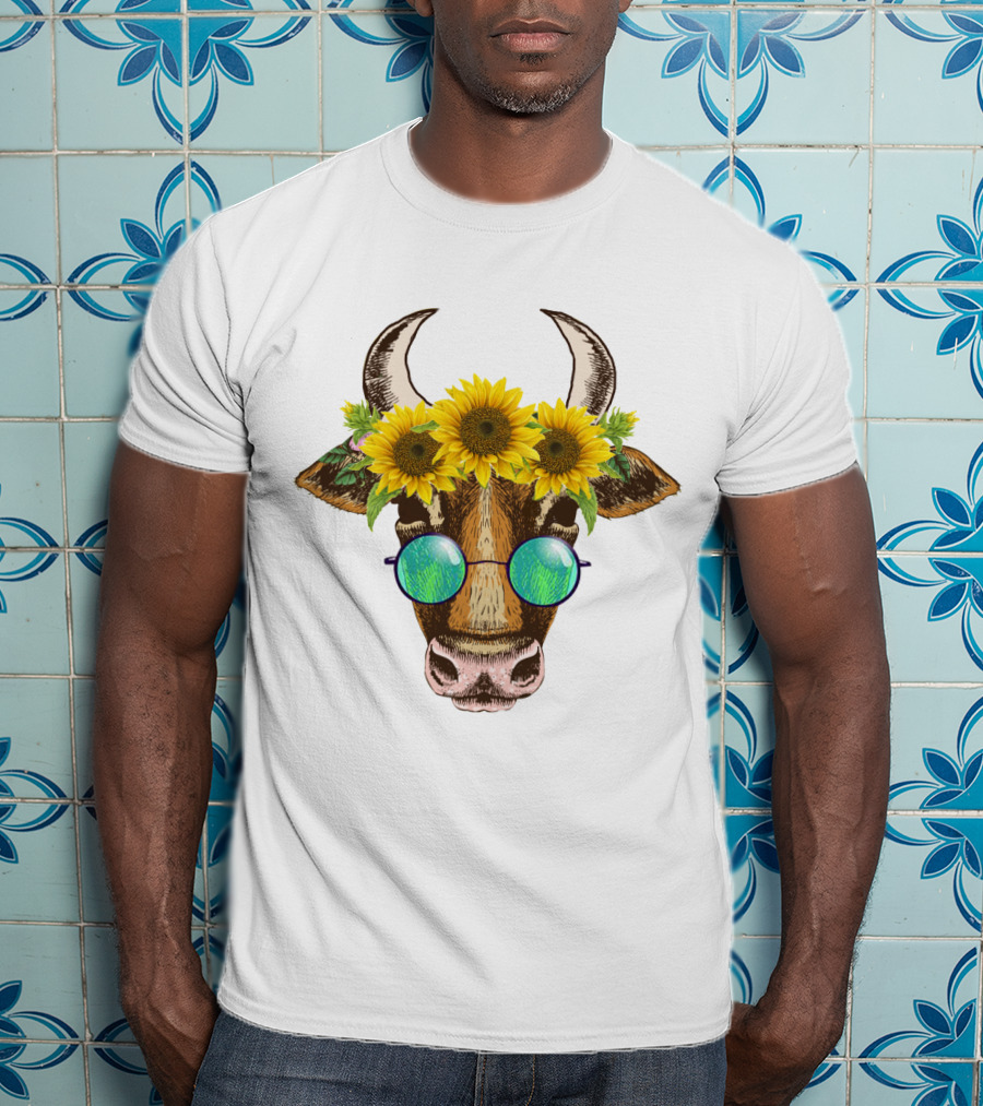 Cute Cow With Sunflower And Sunglasses Headpiece T-Shirt