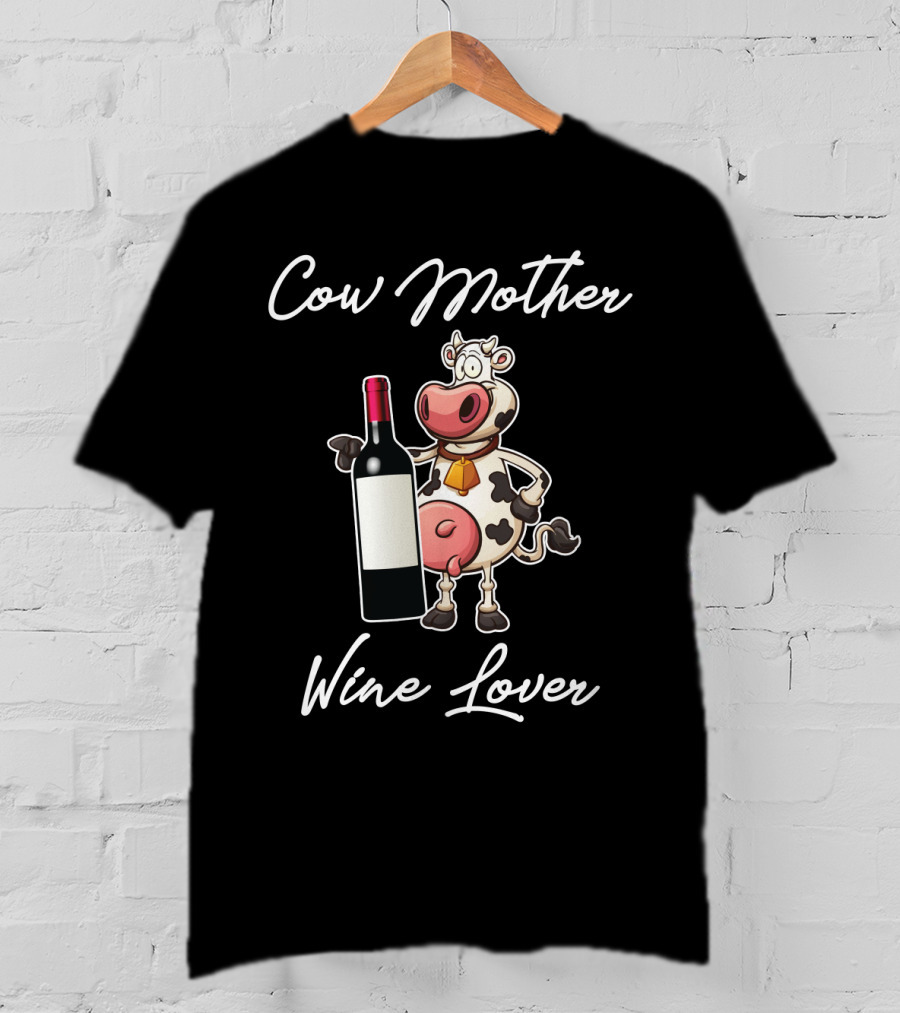 Cow Mother Wine Lover Funny Cow With Wine Bottle T-Shirt