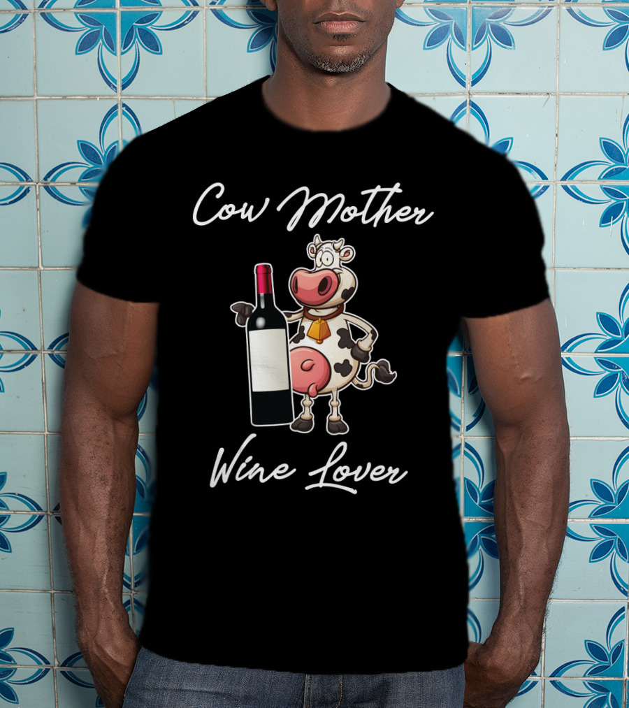 Cow Mother Wine Lover Funny Cow With Wine Bottle T-Shirt