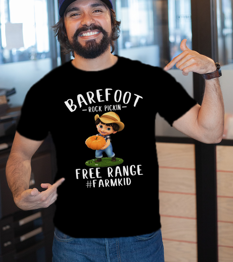 Barefoot Rock Pickin Free Range #FarmKid Pumpkin Patch Scene T-Shirt
