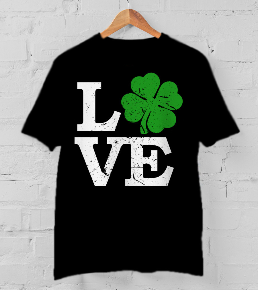 St. Patrick's Day Love With Shamrock T-Shirt