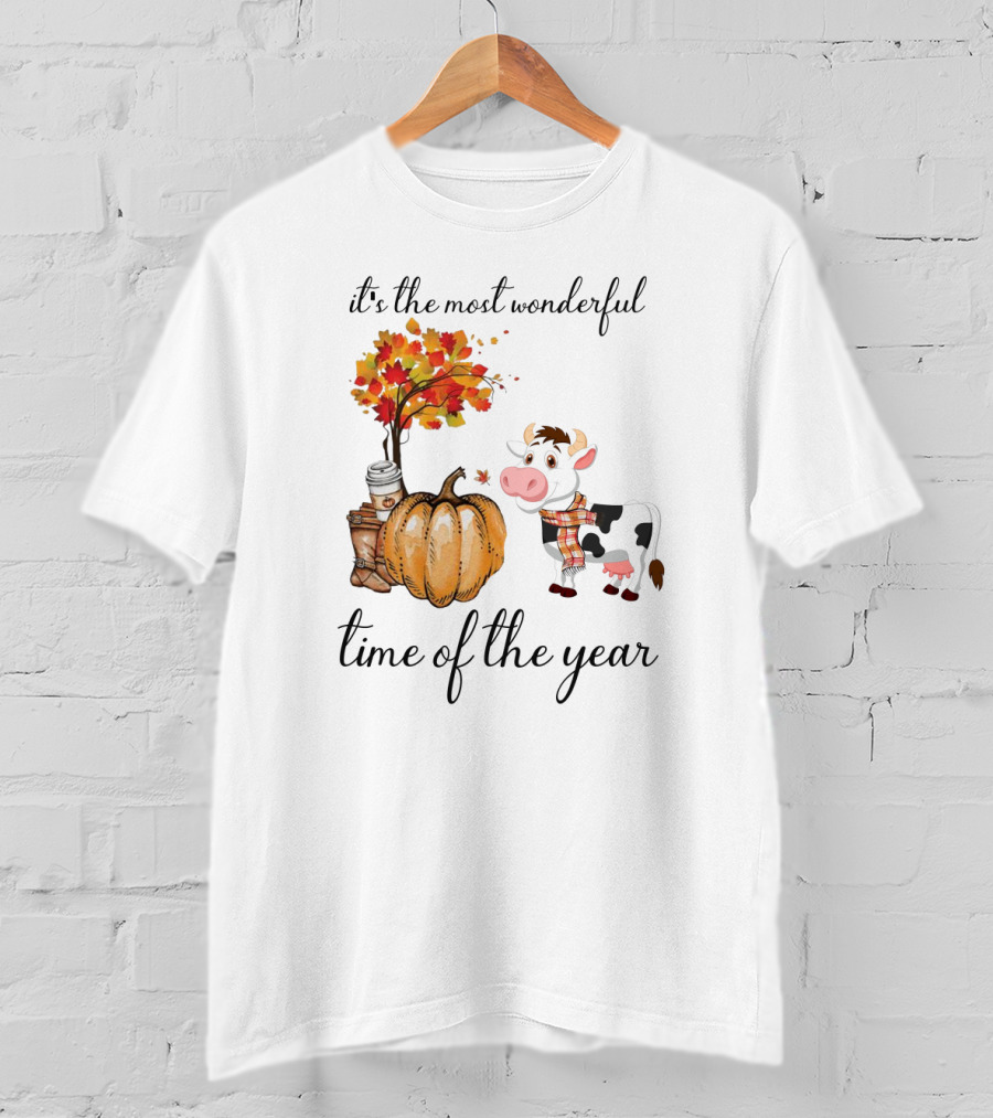It's The Most Wonderful Time Of The Year Cows Autumn Leaves Pumpkin Cozy Plaid T-Shirt
