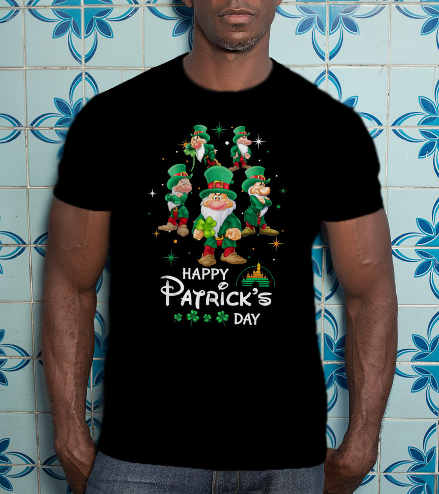 Happy Patrick's Day Grumpy Leprechaun Characters With Shamrocks T-Shirt