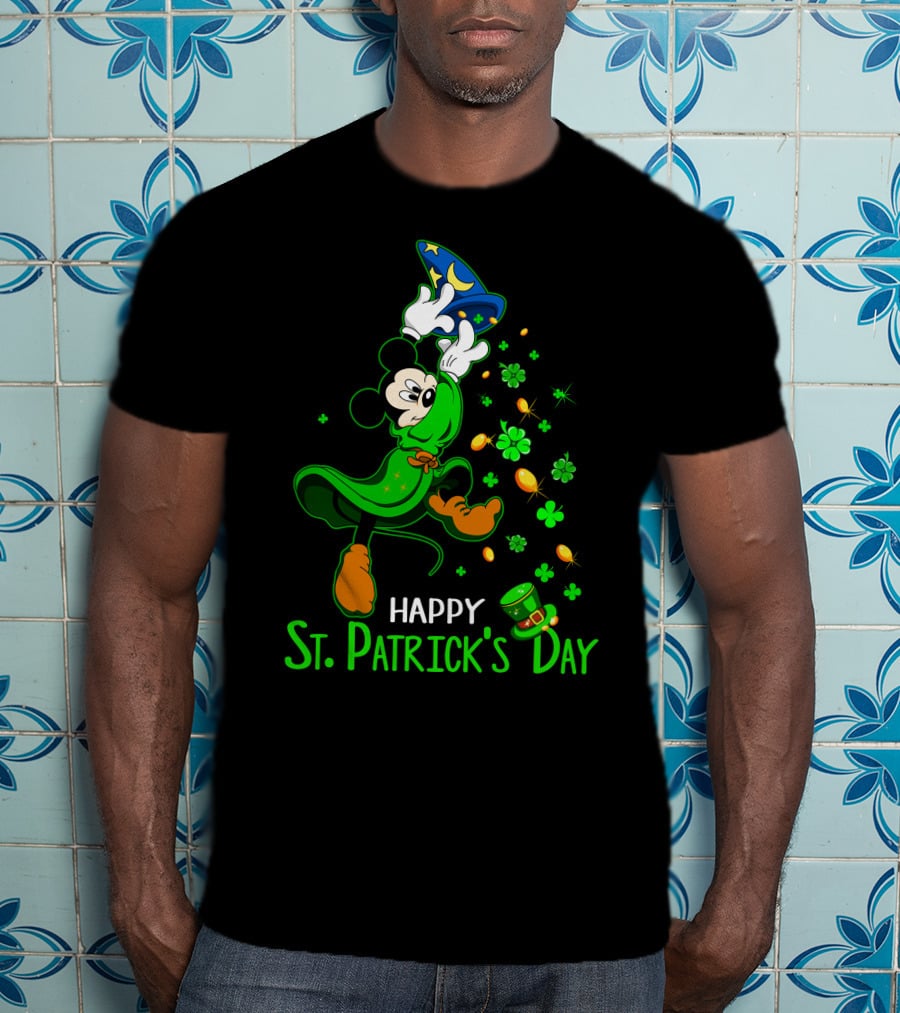 Happy St. Patrick's Day Lucky Clovers Magic Hat T-Shirt