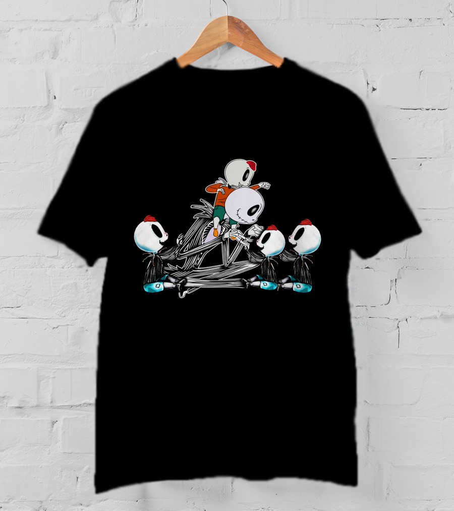 Jack And 4 Boys Parody Featuring Ducklings And Skulls T-Shirt