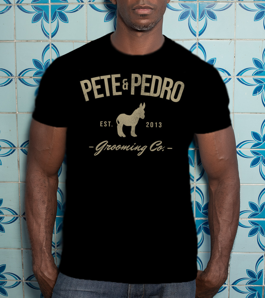 PETE AND PEDRO EST 2013 GROOMING CO T-Shirt