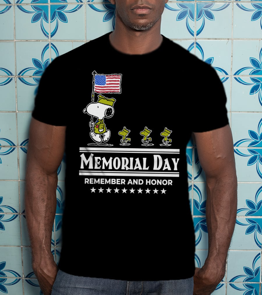 Snoopy Woodstock American Flag Memorial Day Remember And Honor T-Shirt