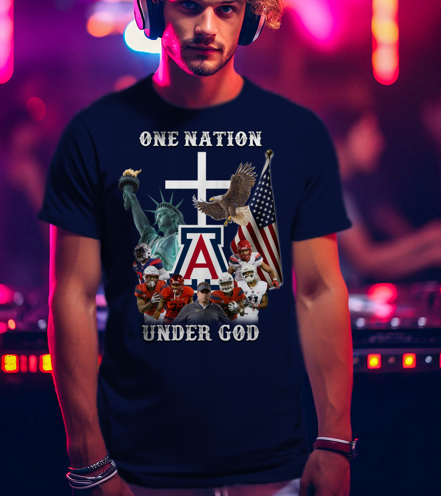 One Nation Under God Coach With Statue Of Liberty, Flag, Eagle, And Football Players T-Shirt