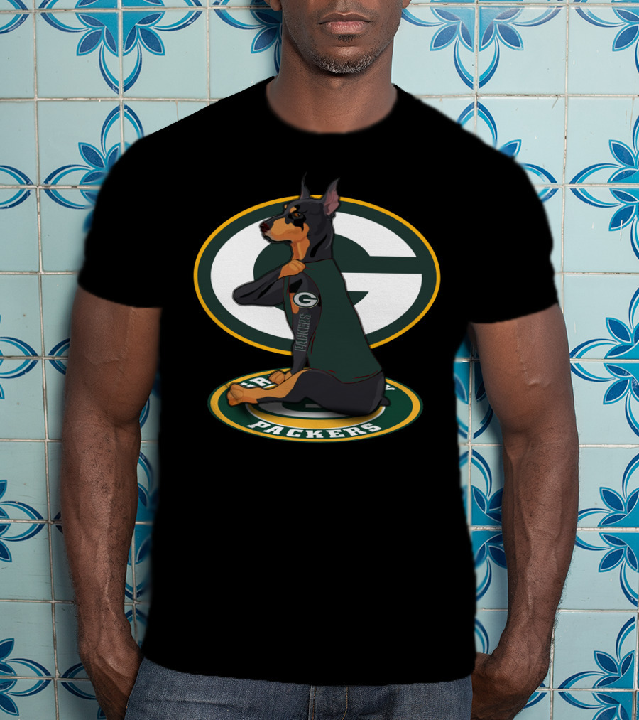Dobermann Packers Dog Green Bay T-Shirt