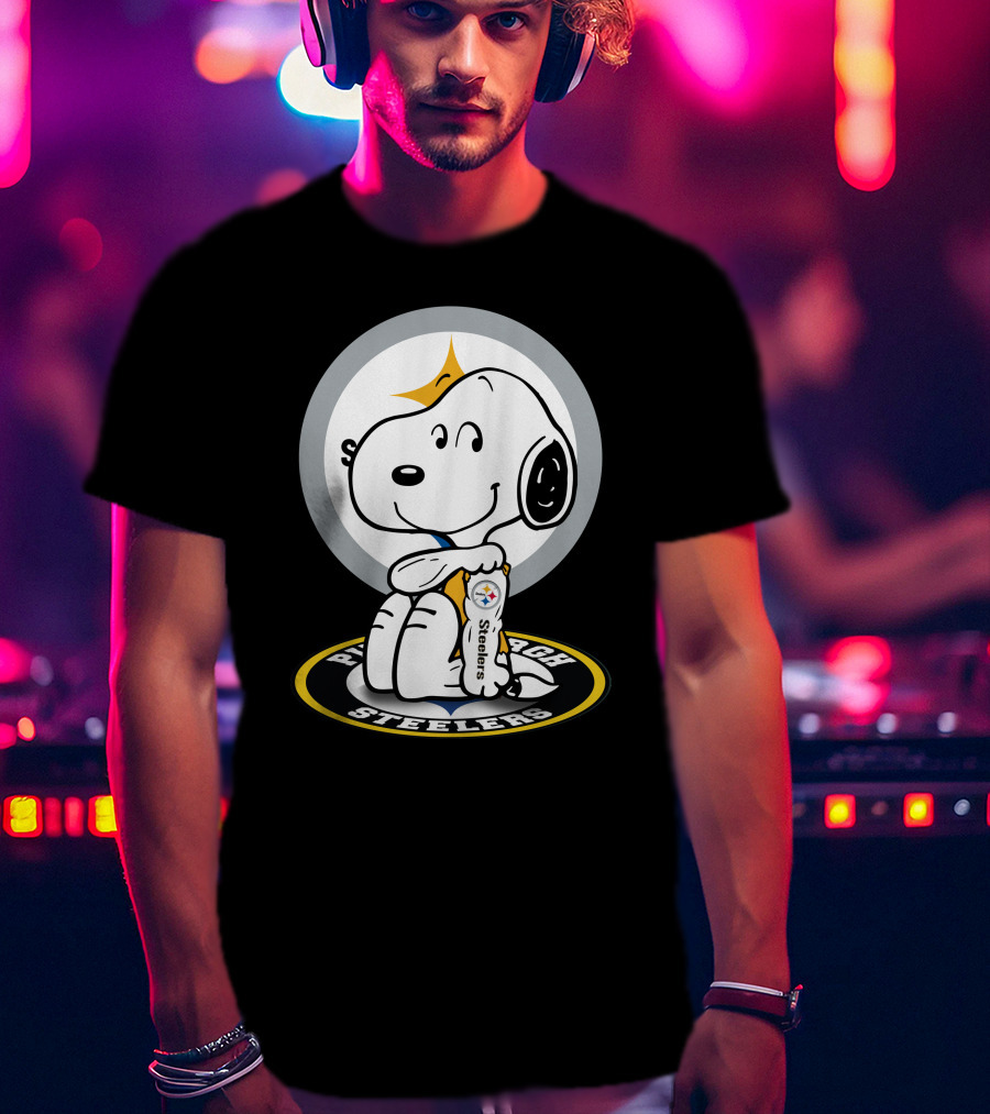Snoopy Steelers Peanuts NFL Pittsburgh T-Shirt