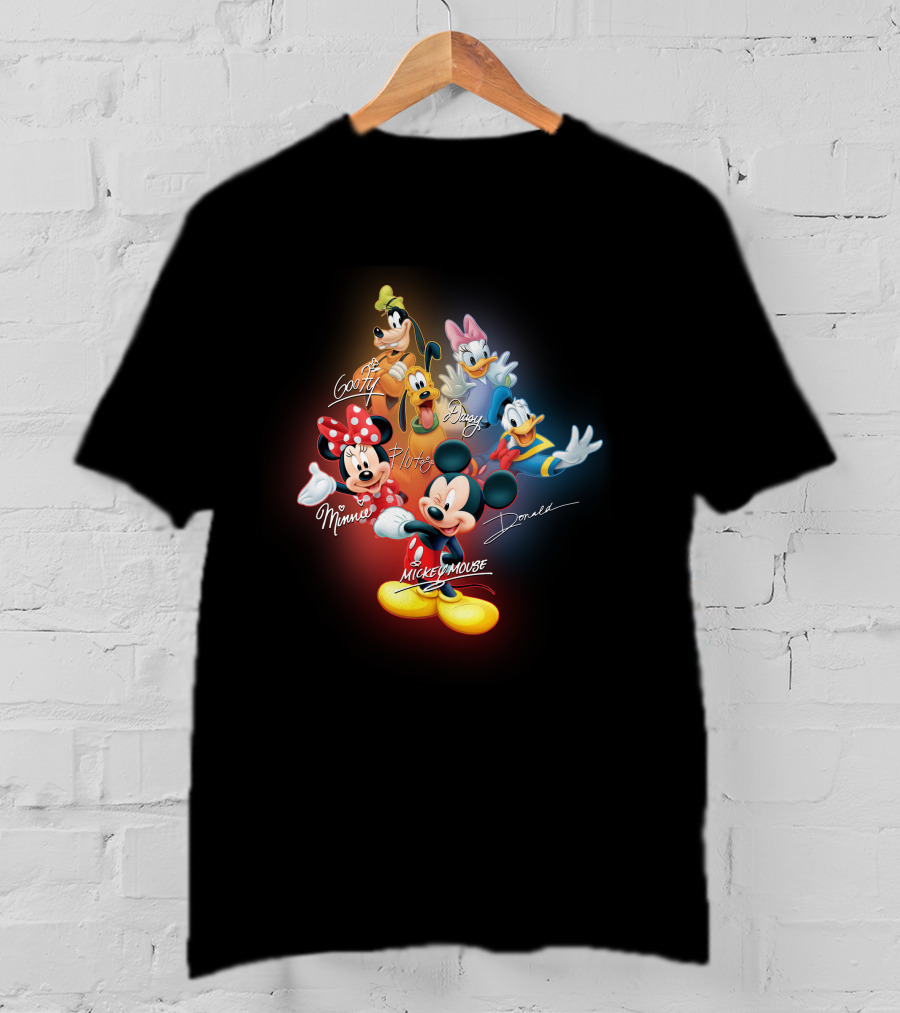 Mickey Mouse Minnie Pluto Goofy Daisy Donald Signatures T-Shirt