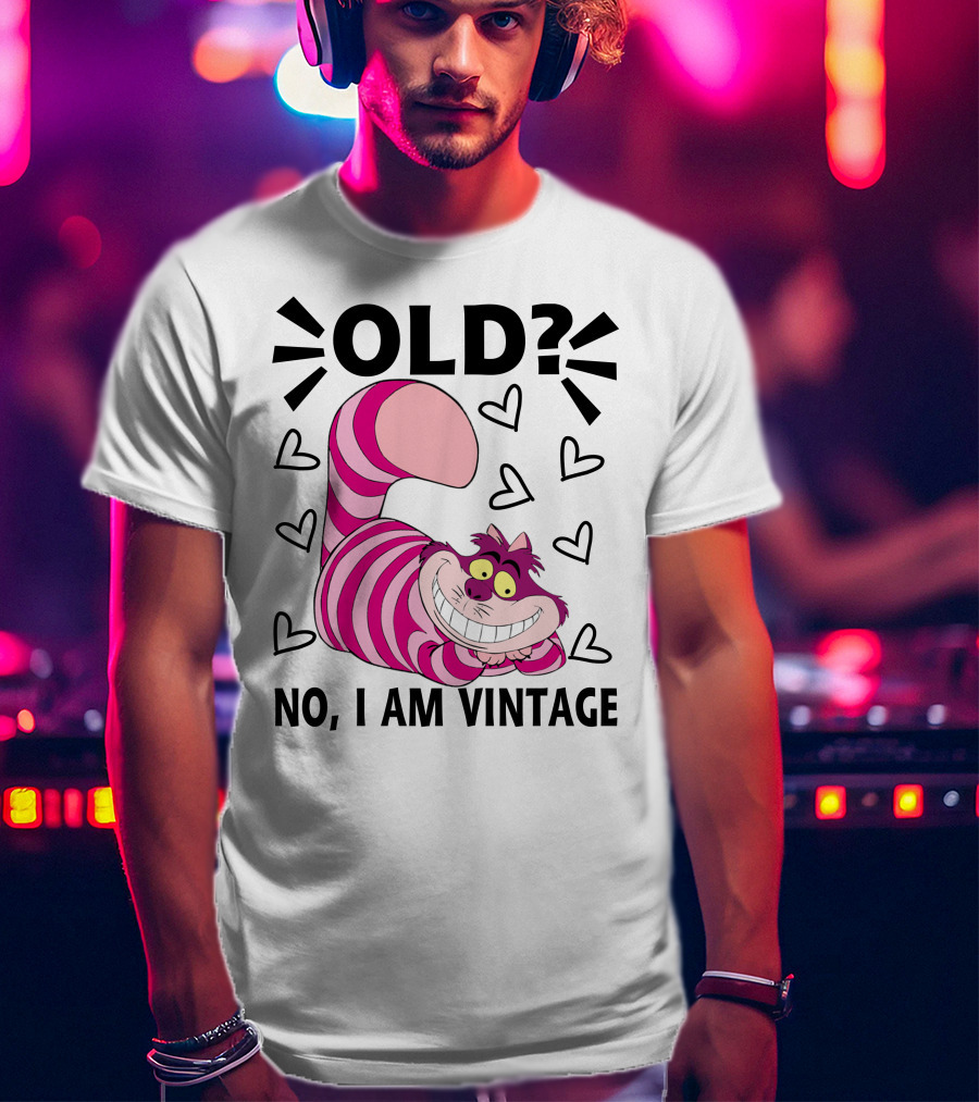OLD NO I AM VINTAGE Cheshire Cat Hearts T-Shirt