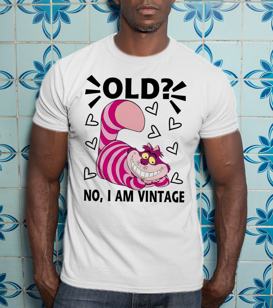 OLD NO I AM VINTAGE Cheshire Cat Hearts T-Shirt