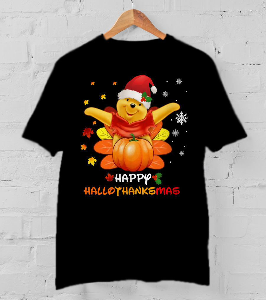 Happy Hallothankmas Pooh Pumpkin Santa Hat T-Shirt