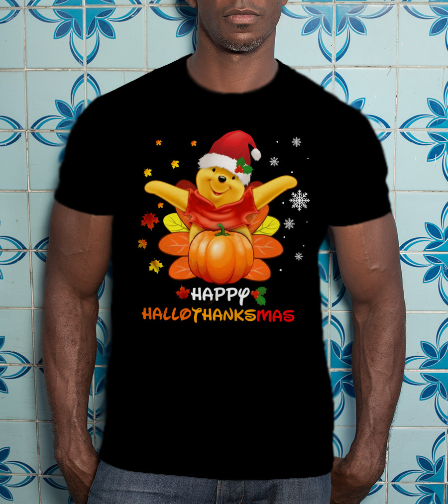 Happy Hallothankmas Pooh Pumpkin Santa Hat T-Shirt