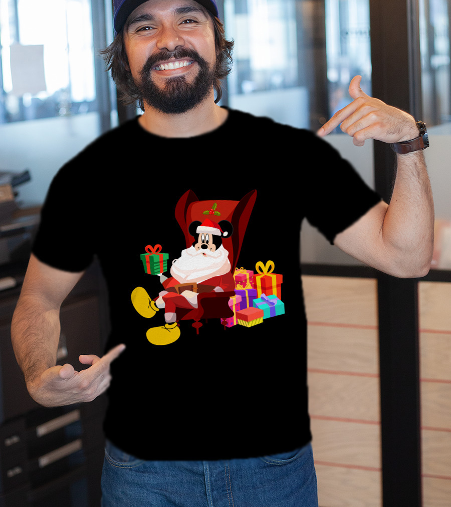 MK Santa Christmas Mickey Mouse With Gifts Iconic Disney Holiday T-Shirt