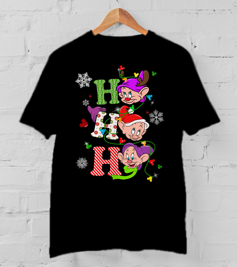 DP HHH Christmas Dopey Snow White Dwarf Festive Reindeer Santa Hat T-Shirt