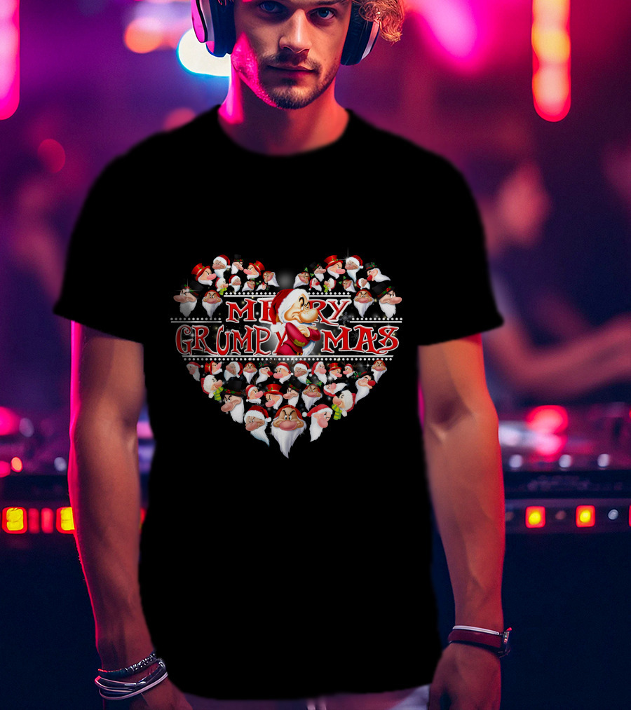 Merry Grumpmas Heart With Santa Dwarfs T-Shirt