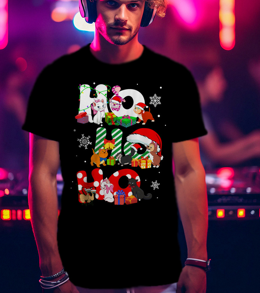 Disney Hohoho Christmas Cats Snowflakes Presents T-Shirt