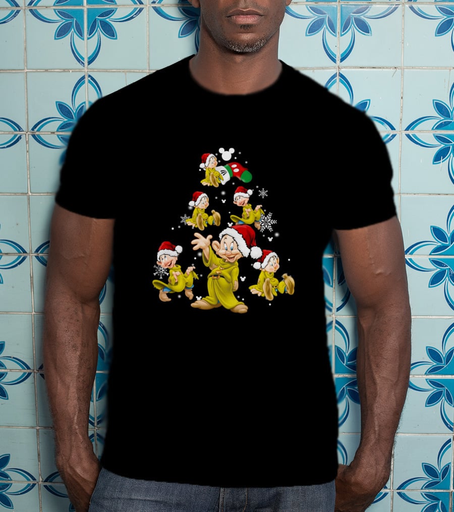Disney Dopey Christmas Santa Hat Snowflake Holiday Tree T-Shirt