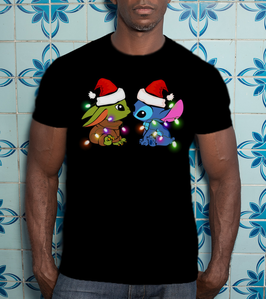 ST&BYD Kiss Christmas Lights Creature Pair Santa Hats T-Shirt