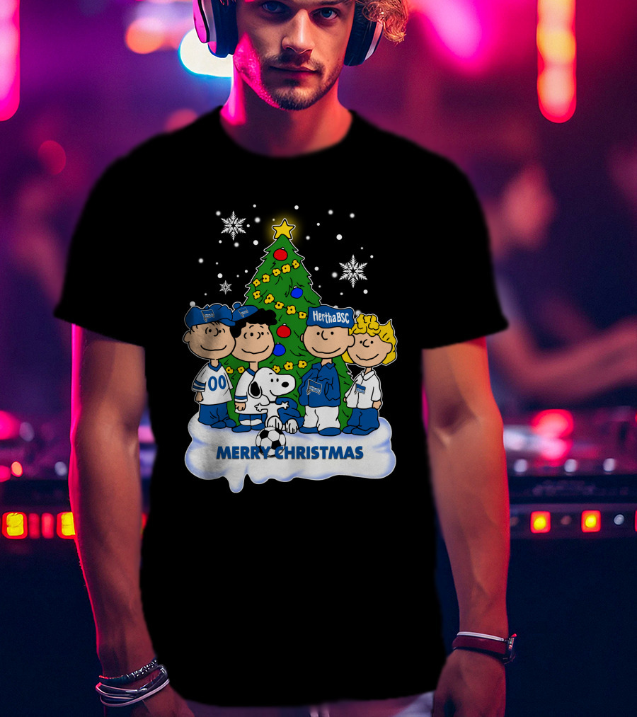 Hertha BSC Peanuts Merry Christmas Tree Scene T-Shirt