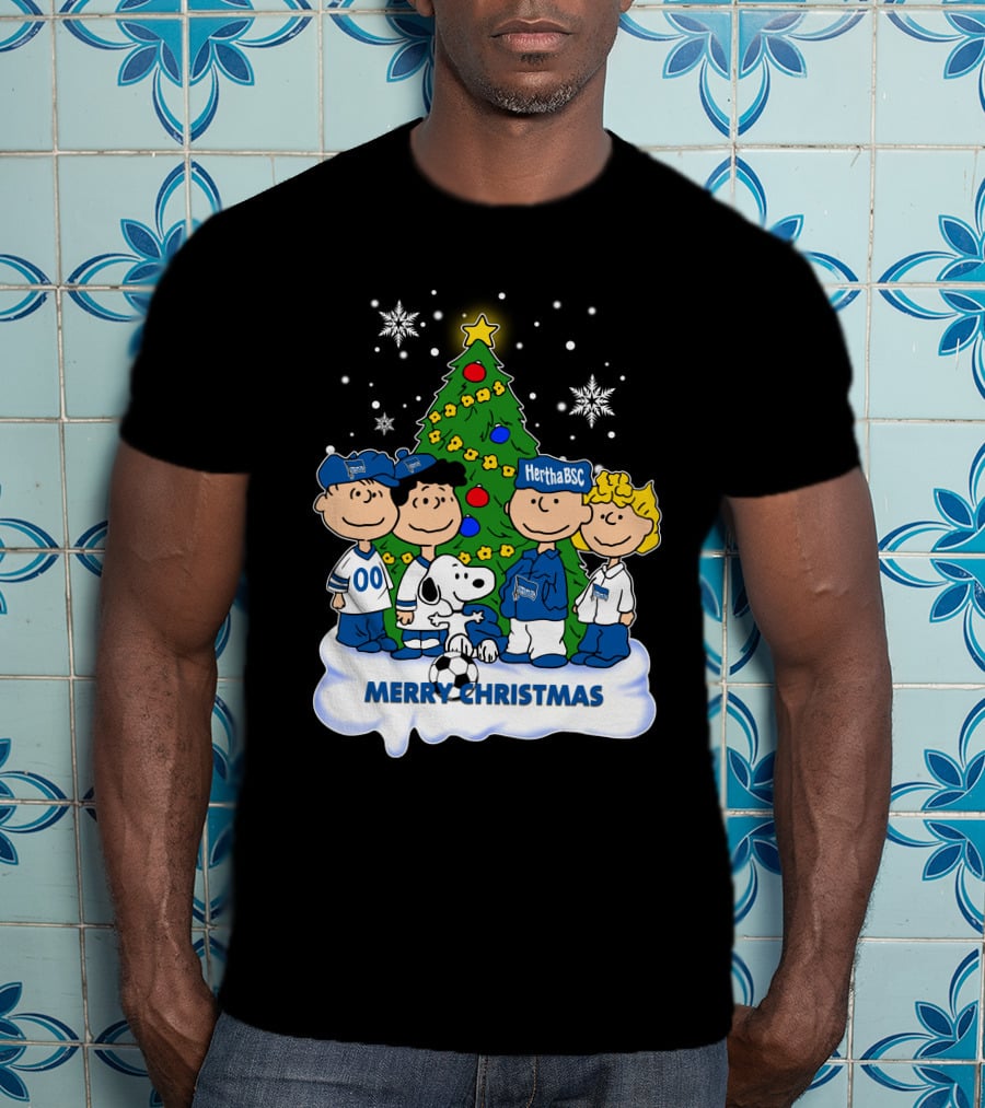 Hertha BSC Peanuts Merry Christmas Tree Scene T-Shirt
