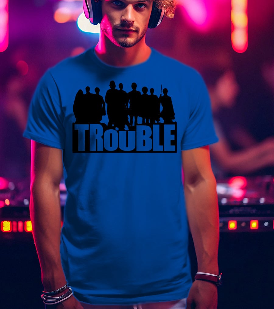TROUBLE Silhouettes Ensemble T-Shirt