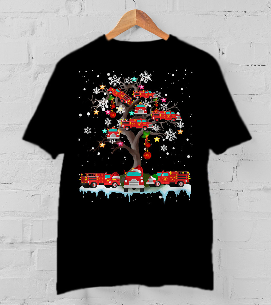 Christmas Fire Truck On Tree With Santa Firefighter Lover Snowflakes And Ornaments T-Shirt