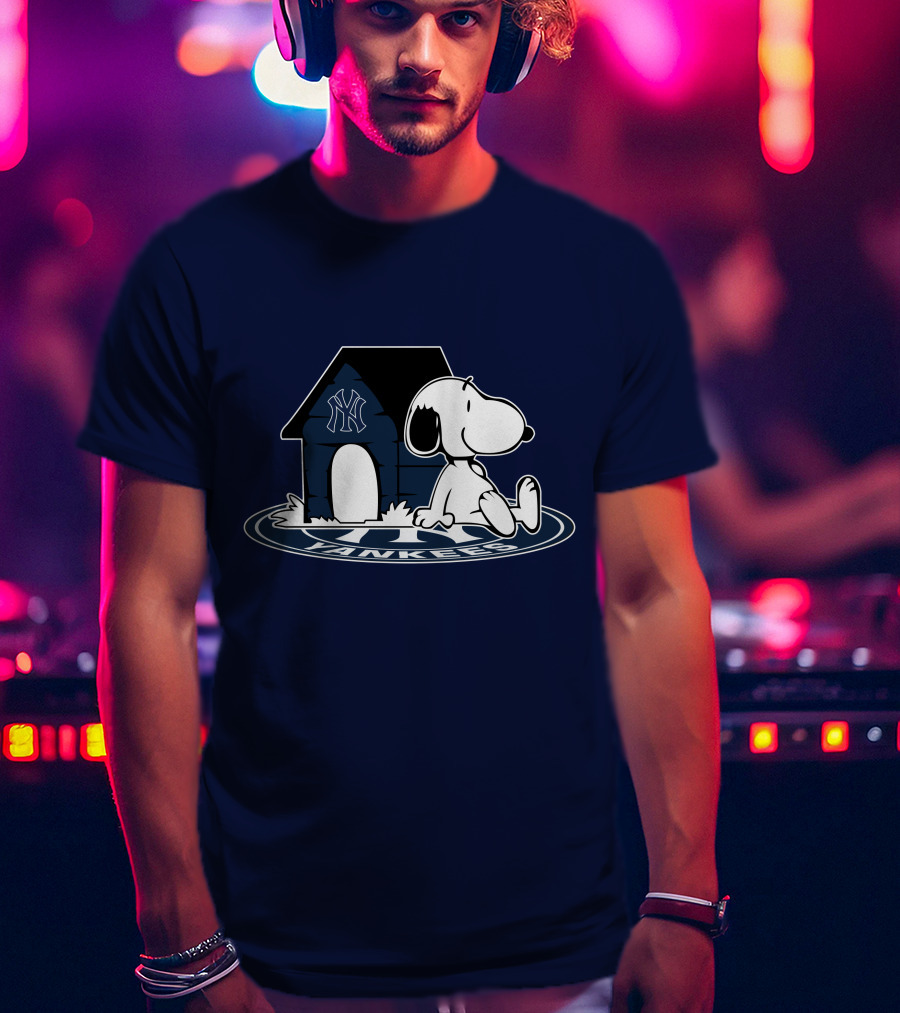 New York Yankees Snoopy Fan Now And Forever T-Shirt