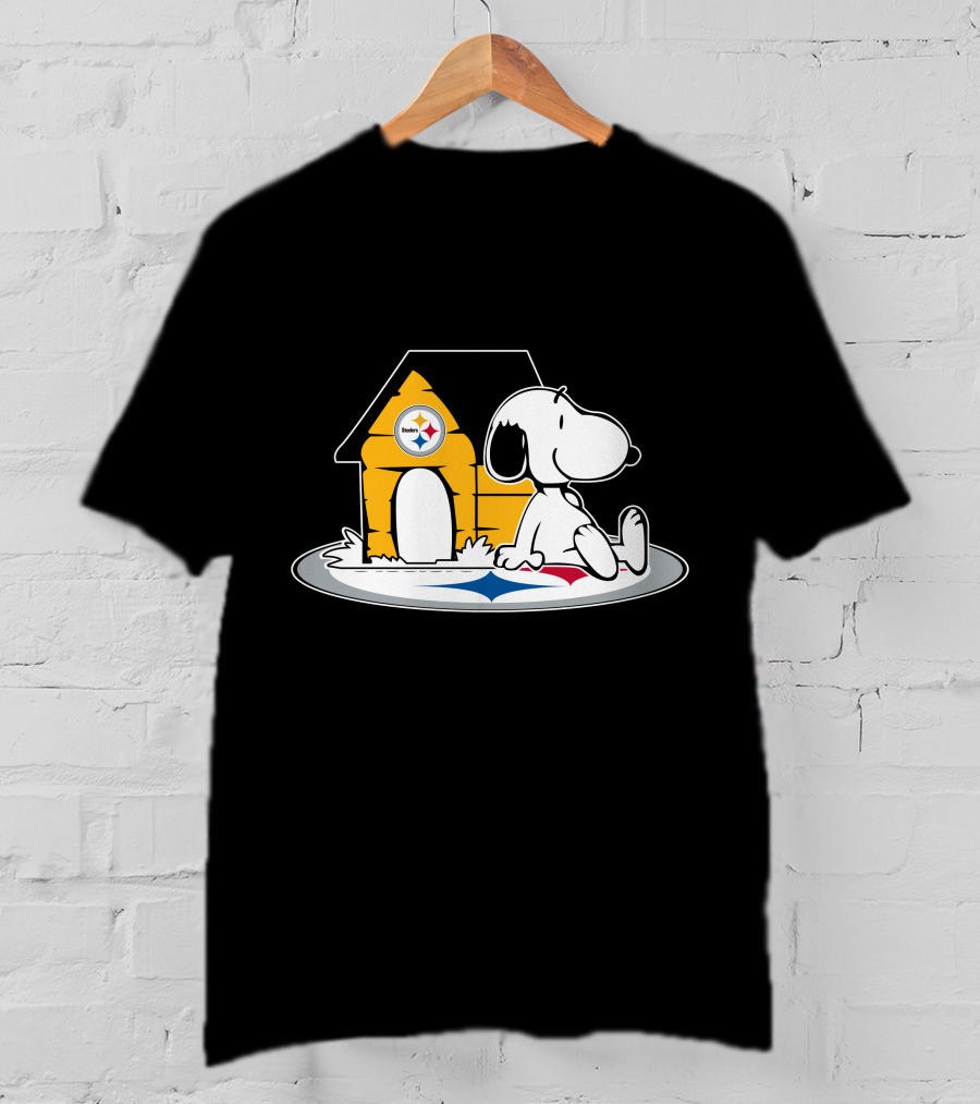 Snoopy With Pittsburgh Steelers Doghouse Football Fan Forever T-Shirt