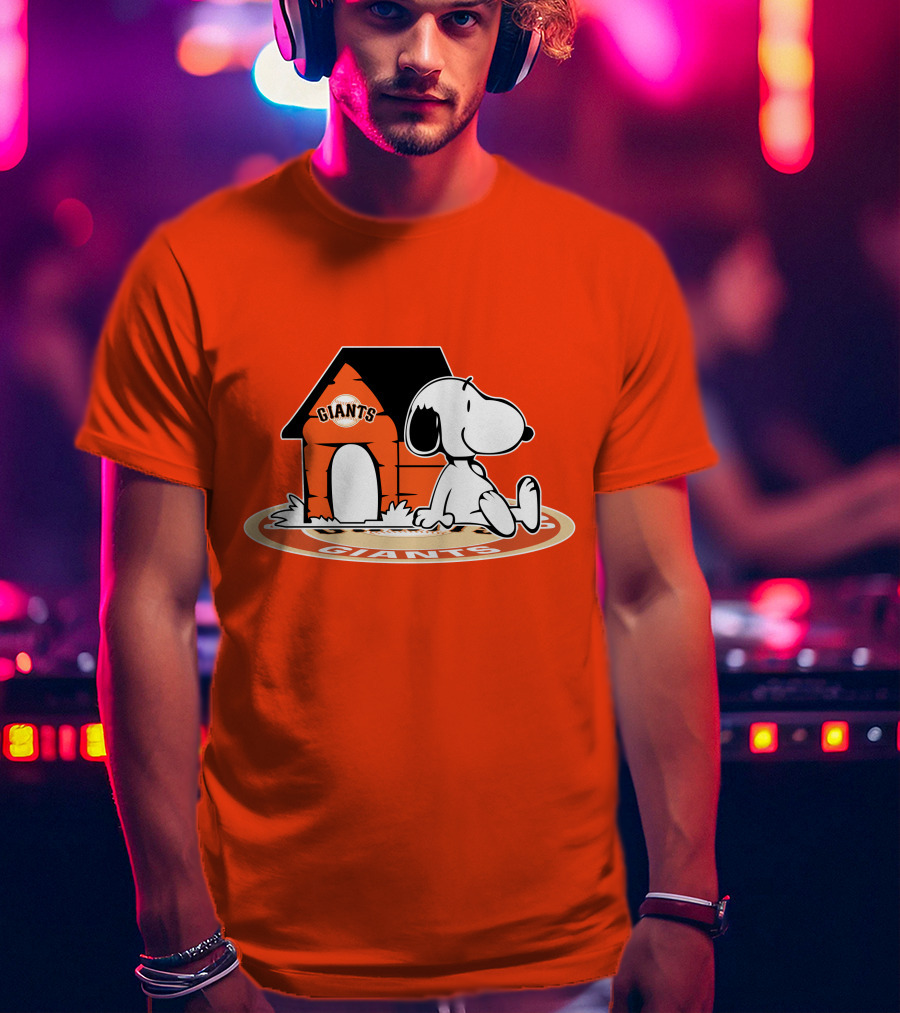 San Francisco Giants Snoopy Baseball Fan Now And Forever T-Shirt