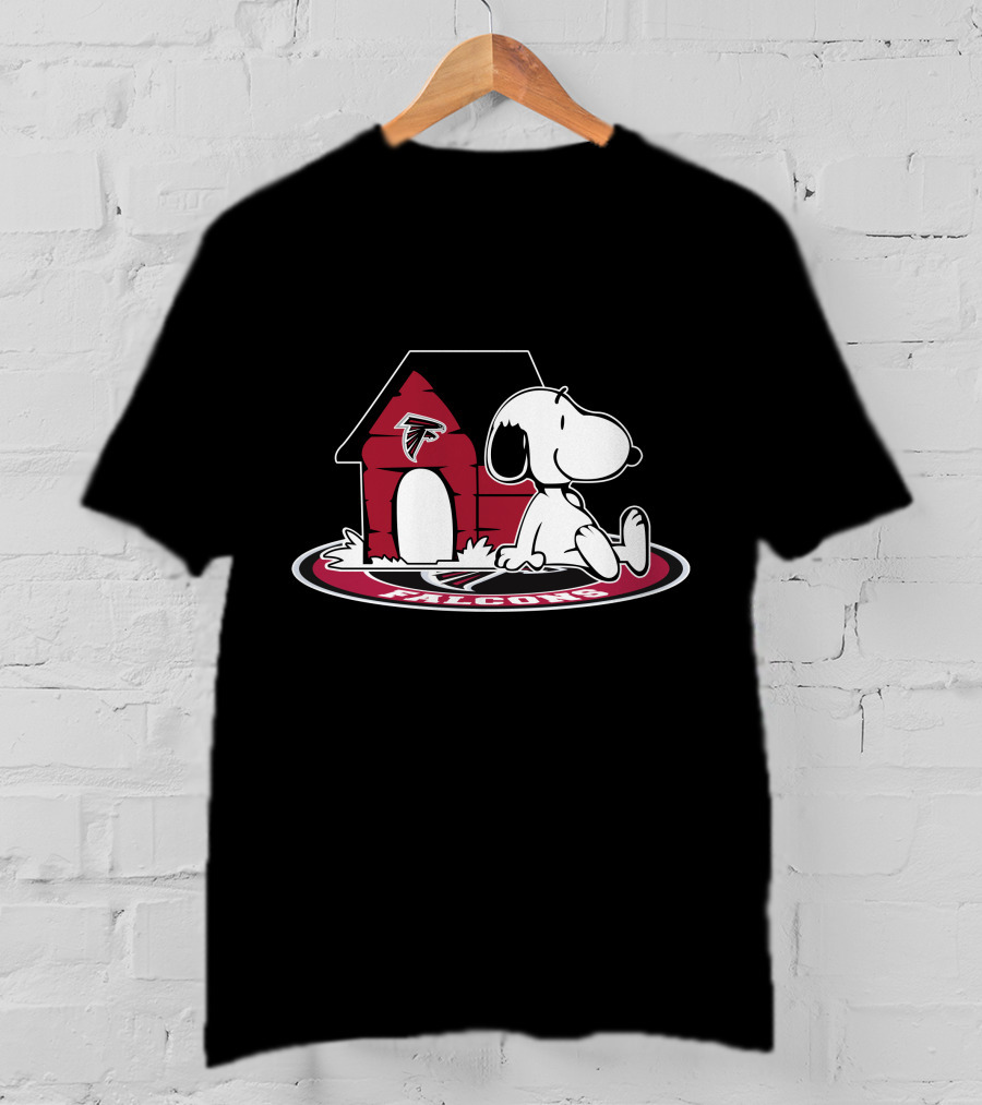 Atlanta Falcons Snoopy Doghouse Fan Forever T-Shirt