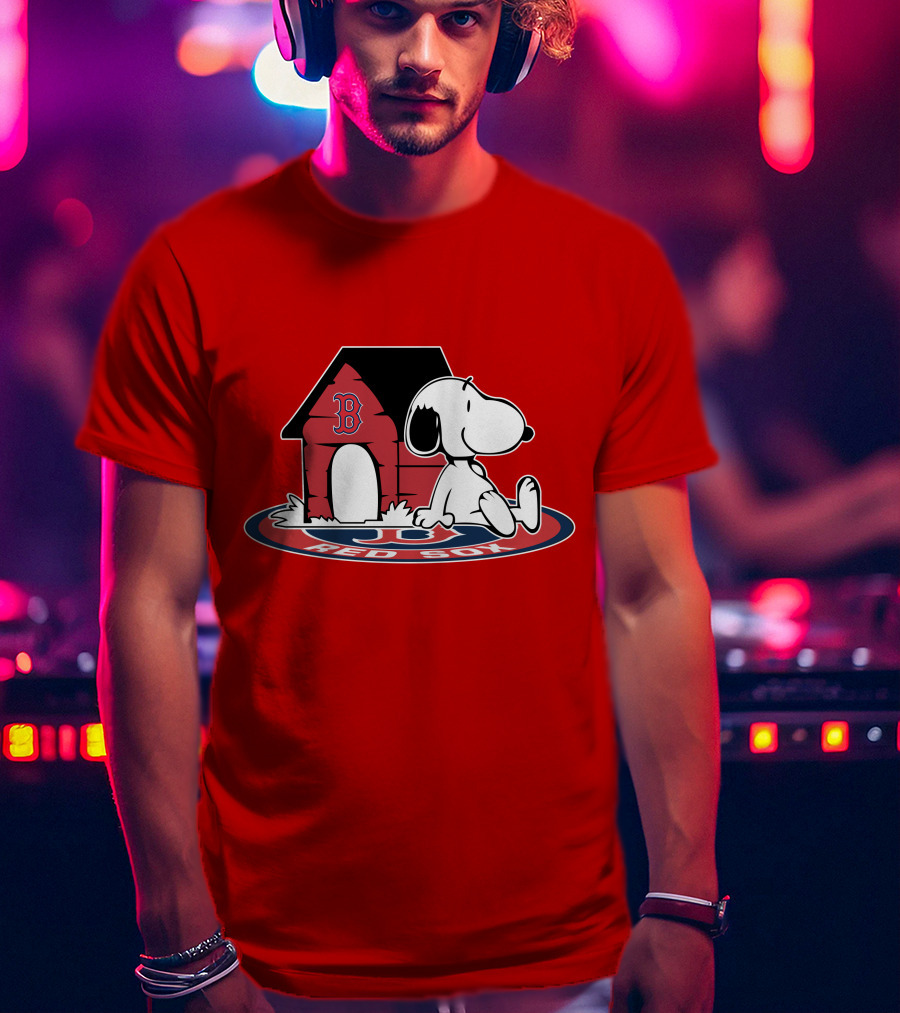 Snoopy Boston Red Sox Baseball Fan Forever T-Shirt