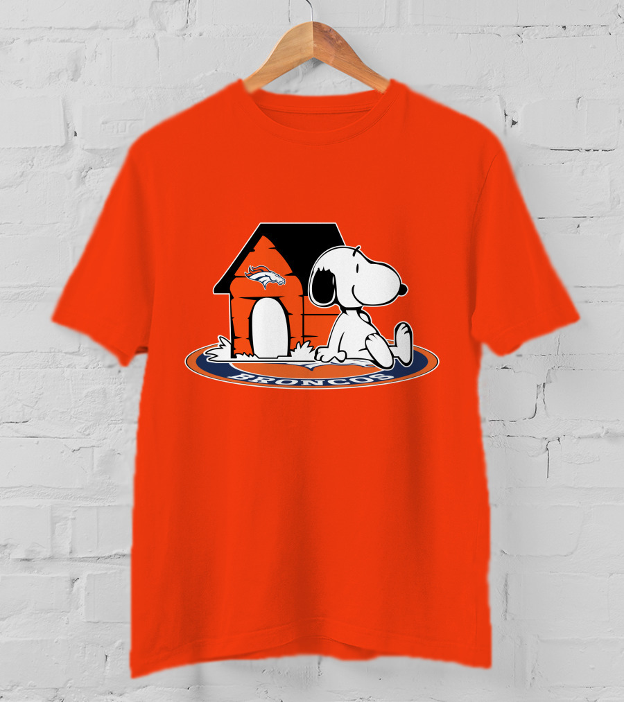 Denver Broncos Snoopy Fan Forever T-Shirt